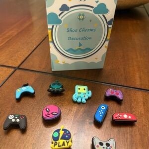 Boys’ Gaming and Alien Shoe Charms Set